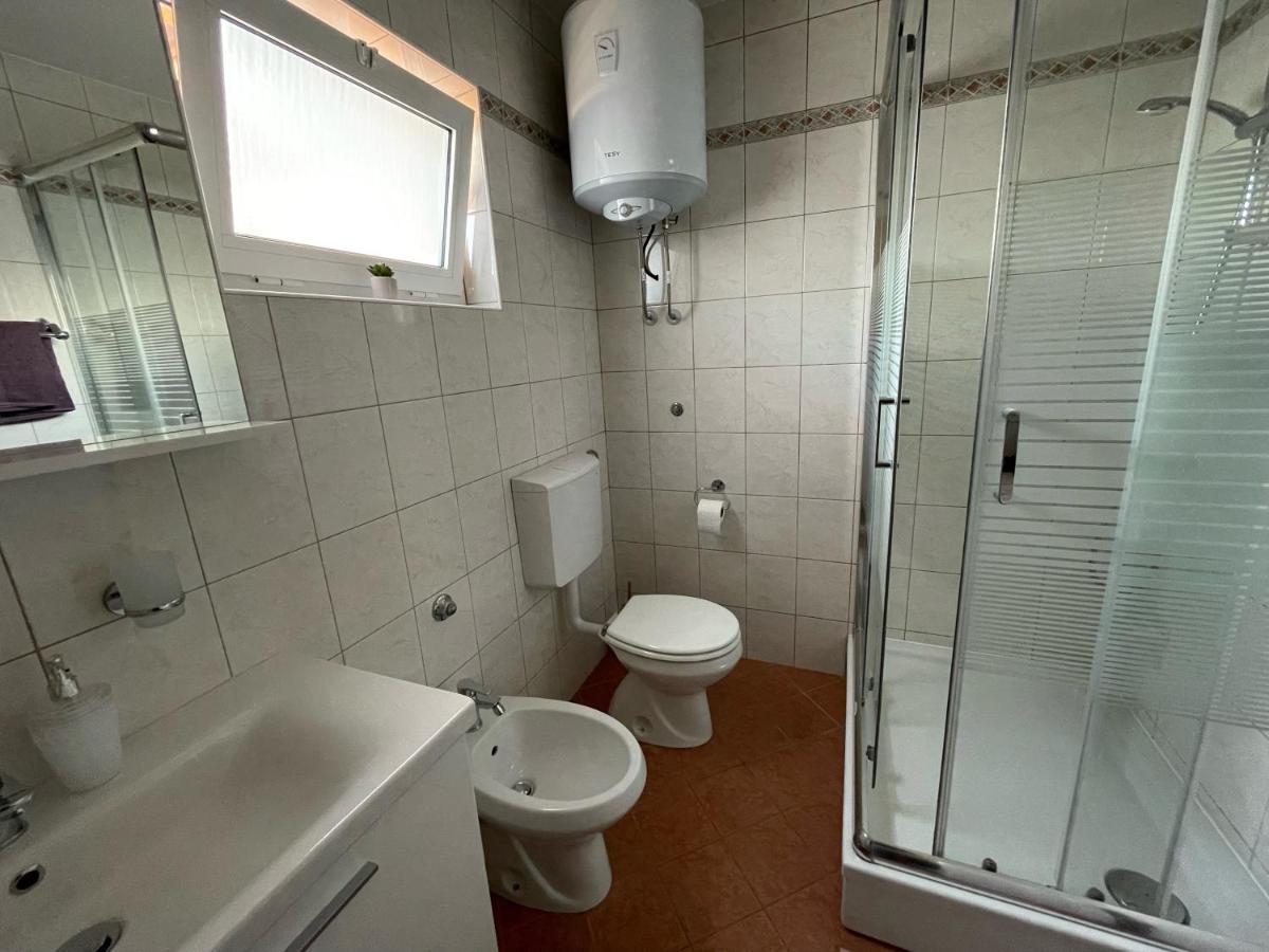 Apartments Elvira Krk Town Dış mekan fotoğraf