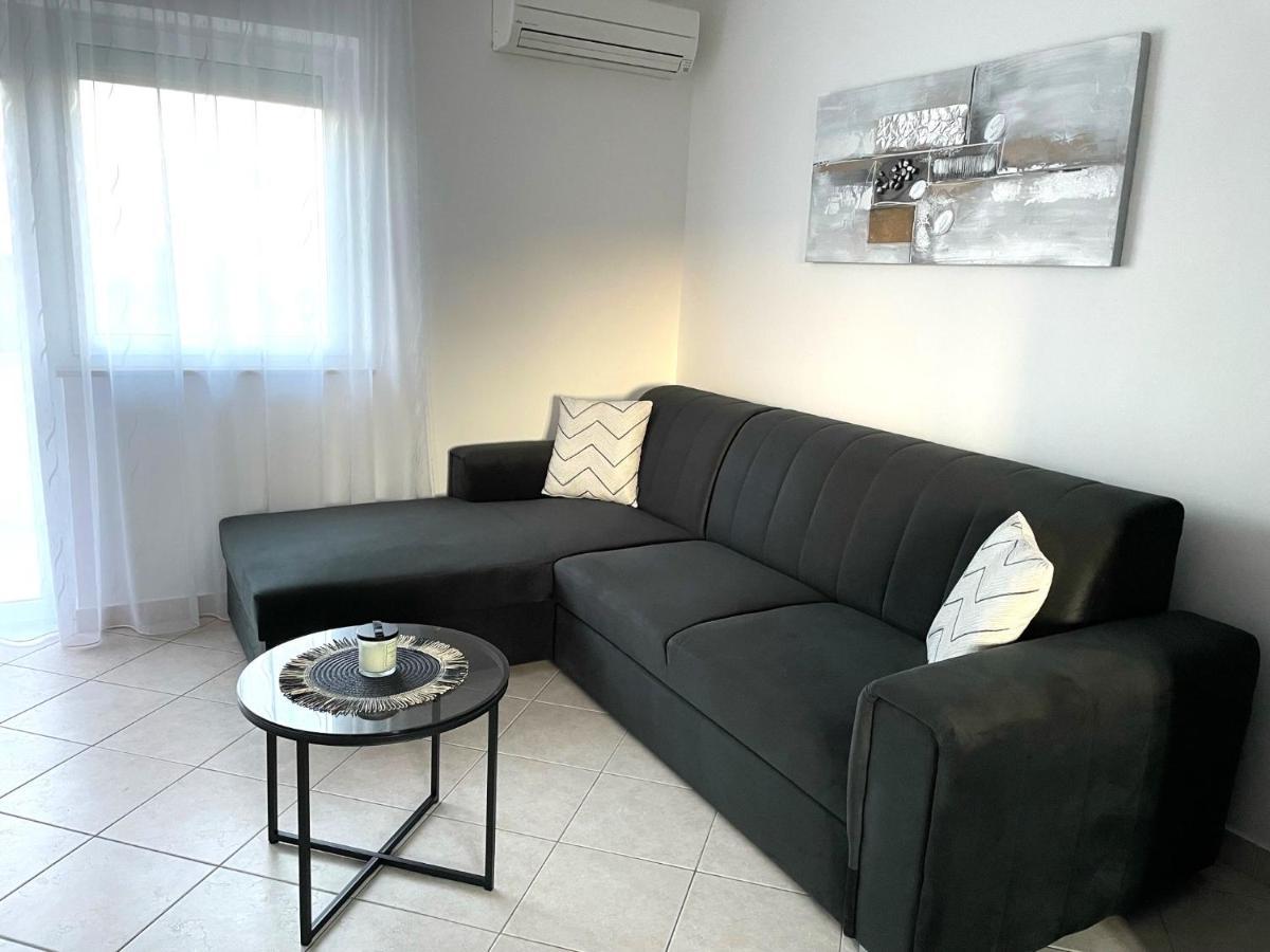 Apartments Elvira Krk Town Dış mekan fotoğraf